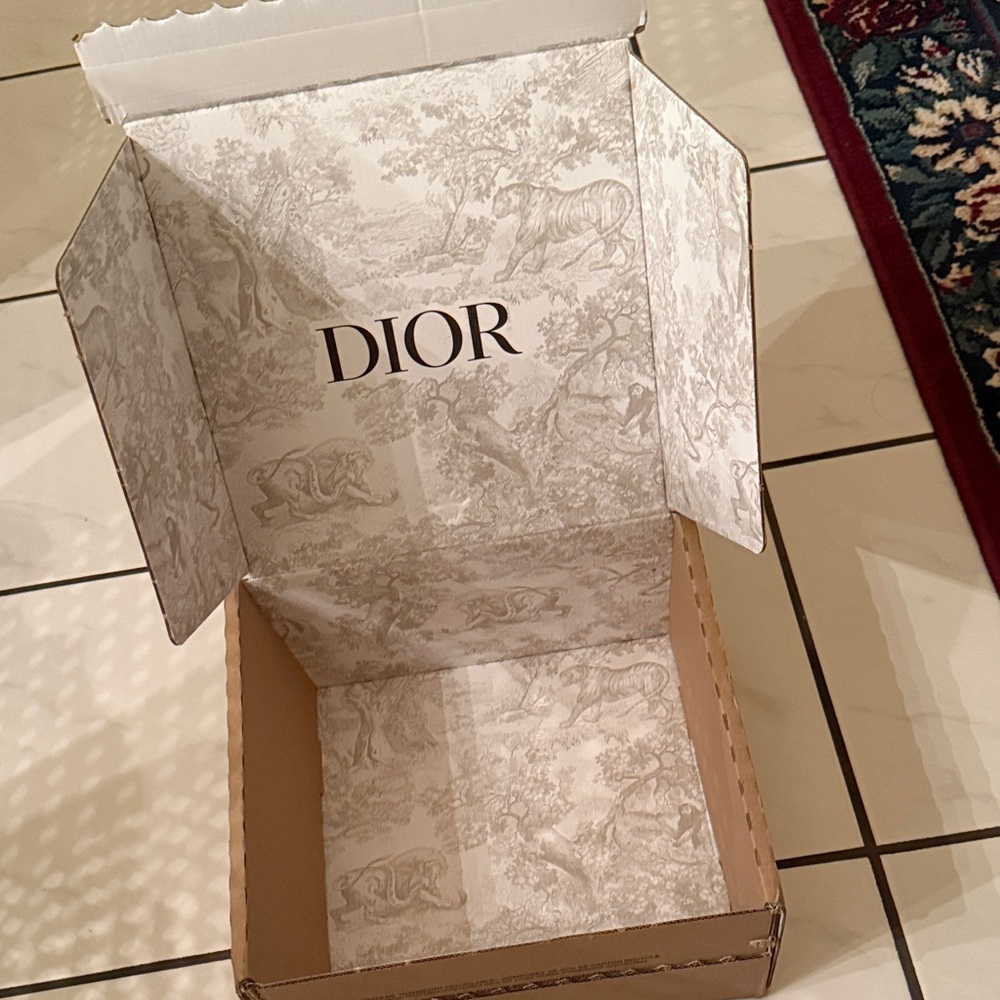 DIOR toile de jouy shopping box (turns inside out)